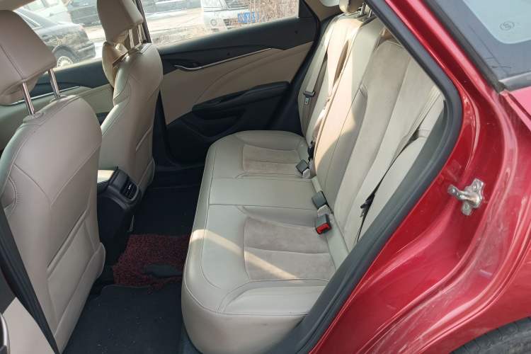 Used Buick GT 2015 15N Manual Luxury Version Left Rear Seat