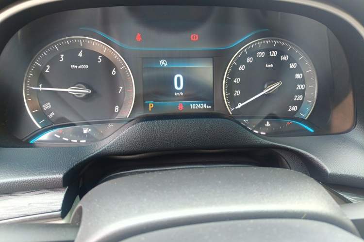 Used Buick GT 2015 15N Automatic Elite Version Odometer Close Up