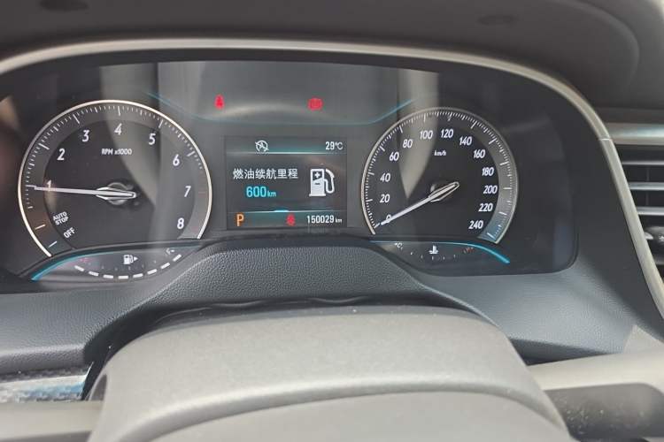 Used Buick GT 2015 15N Automatic Deluxe Edition Odometer Close Up