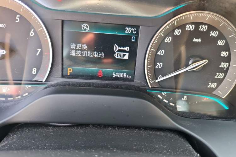 Used Buick GT 2015 15N Automatic Deluxe Edition Odometer Close Up