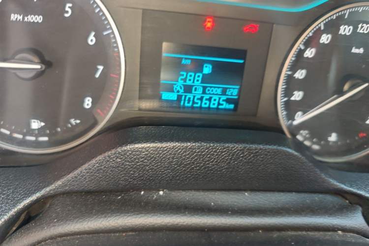 Used Buick GT 2015 15N Manual Entry-Level Trim Odometer Close Up