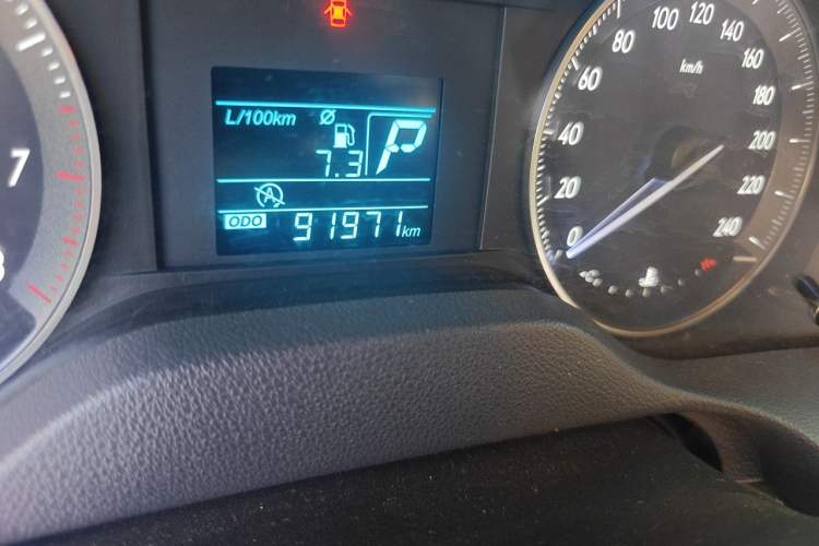 Used Buick GT 2015 15N Automatic Entry-Level Trim Odometer Close Up