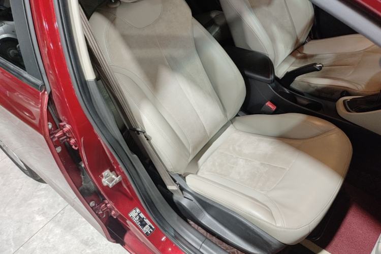 Used Buick GT 2015 15N Automatic Deluxe Edition Right Front Seat