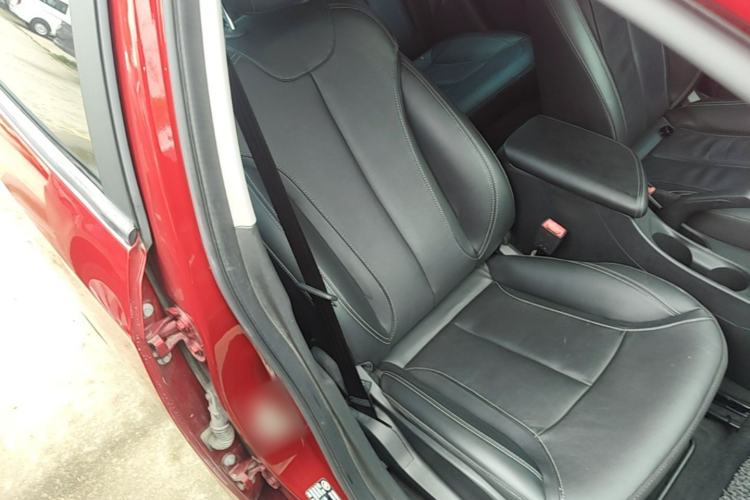 Used Buick GT 2015 15N Automatic Deluxe Edition Right Front Seat