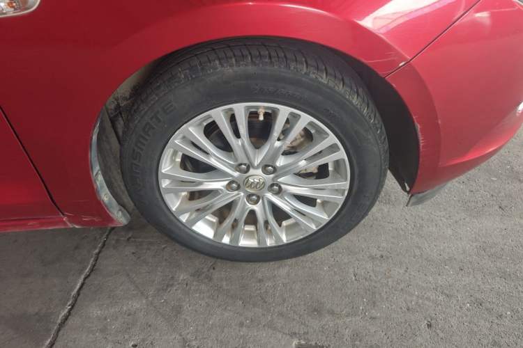 Used Buick GT 2015 15N Automatic Deluxe Edition Right Front Wheel Hub