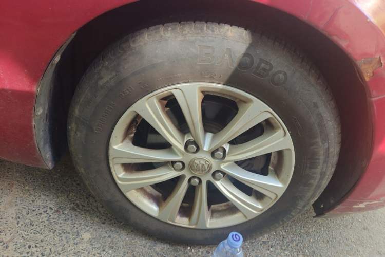 Used Buick GT 2015 15N Automatic Entry-Level Trim Right Front Wheel Hub