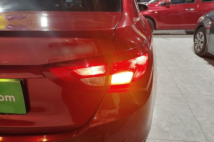 Used Buick GT 2015 15N Automatic Deluxe Edition Right Rear Taillight