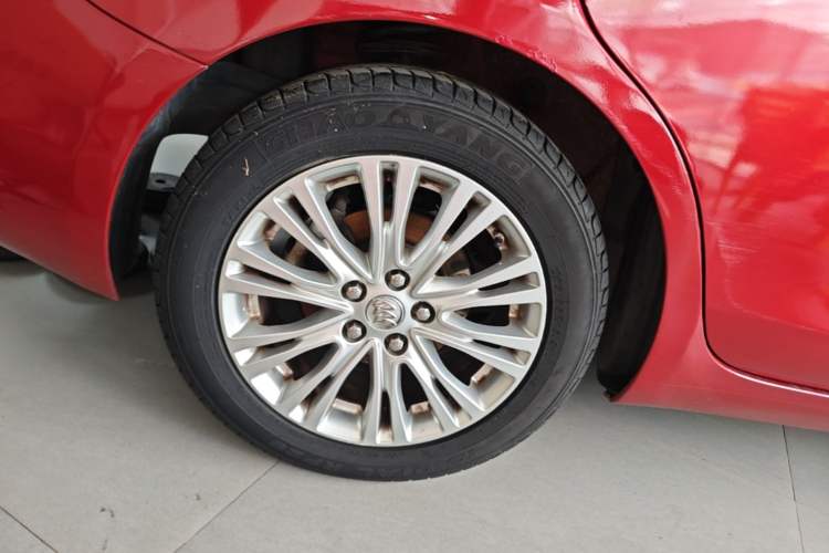 Used Buick GT 2015 15N Manual Elite Edition Right Rear Wheel Hub