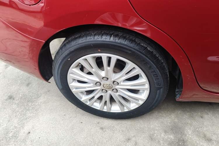 Used Buick GT 2015 15N Automatic Deluxe Edition Right Rear Wheel Hub
