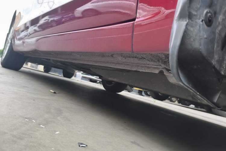 Used Buick GT 2015 15N Automatic Elite Version Right Side Sill