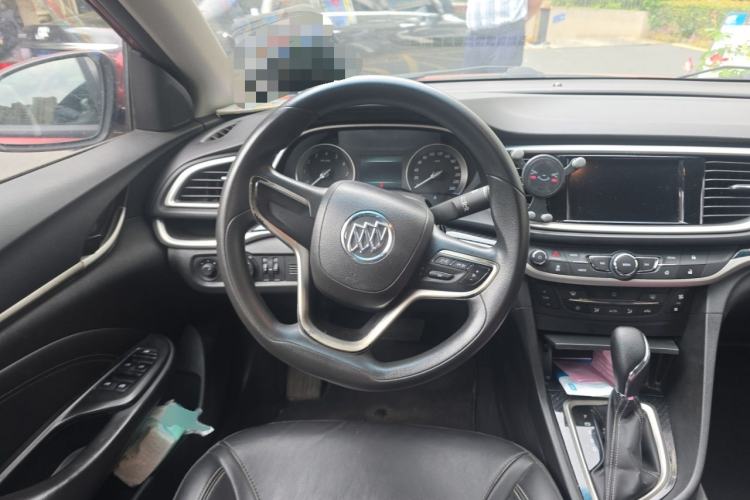 Used Buick GT 2015 15N Automatic Deluxe Edition Steering Wheel