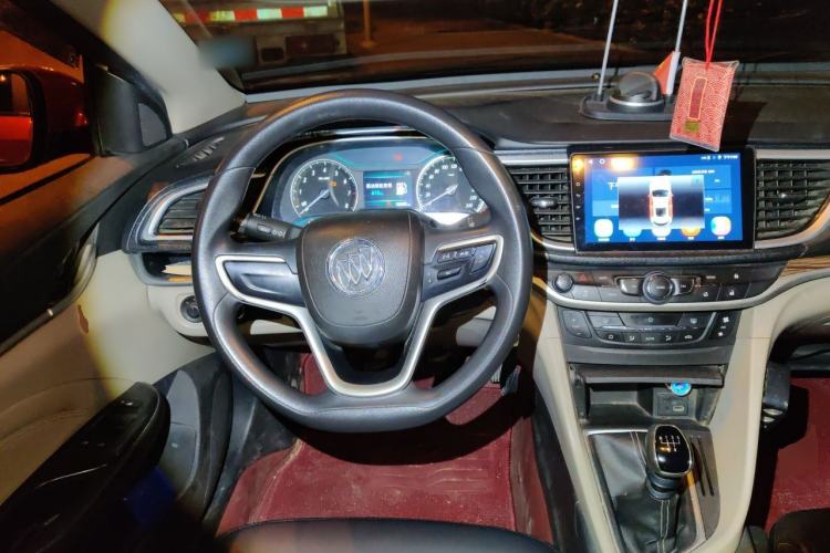 Used Buick GT 2015 15N Manual Luxury Version Steering Wheel