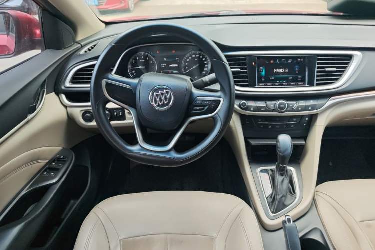 Used Buick GT 2015 15N Automatic Deluxe Edition Steering Wheel