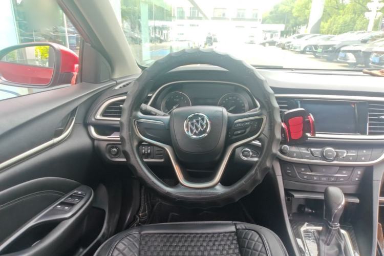 Used Buick GT 2015 15N Automatic Deluxe Edition Steering Wheel