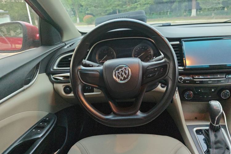 Used Buick GT 2015 15N Automatic Elite Version Steering Wheel