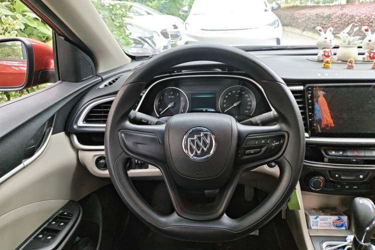 Used Buick GT 2015 15N Automatic Elite Version Steering Wheel