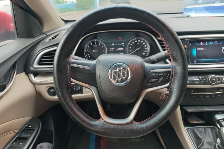 Used Buick GT 2015 15N Manual Luxury Version Steering Wheel