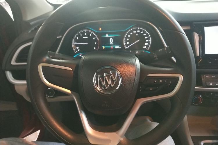 Used Buick GT 2015 15N Automatic Elite Version Steering Wheel