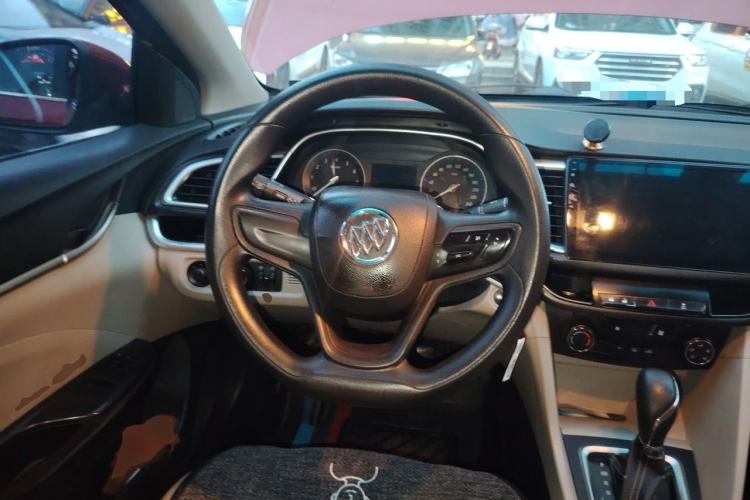 Used Buick GT 2015 15N Automatic Elite Version Steering Wheel