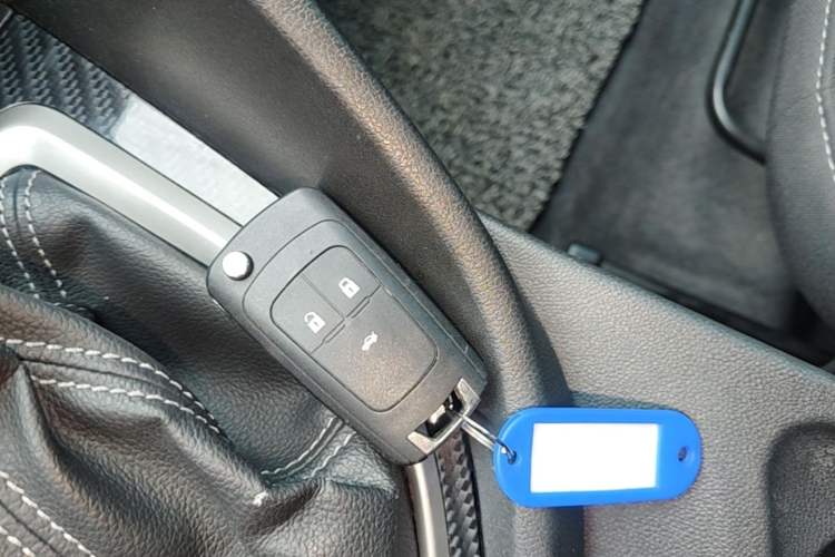 Used Buick GT 2015 15N Automatic Deluxe Edition Vehicle Key
