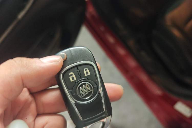 Used Buick GT 2015 15N Automatic Deluxe Edition Vehicle Key