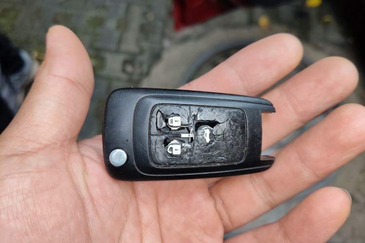 Used Buick GT 2015 15N Automatic Deluxe Edition Vehicle Key