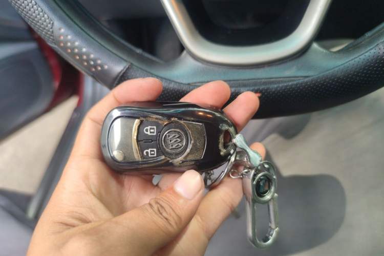 Used Buick GT 2015 15N Automatic Deluxe Edition Vehicle Key