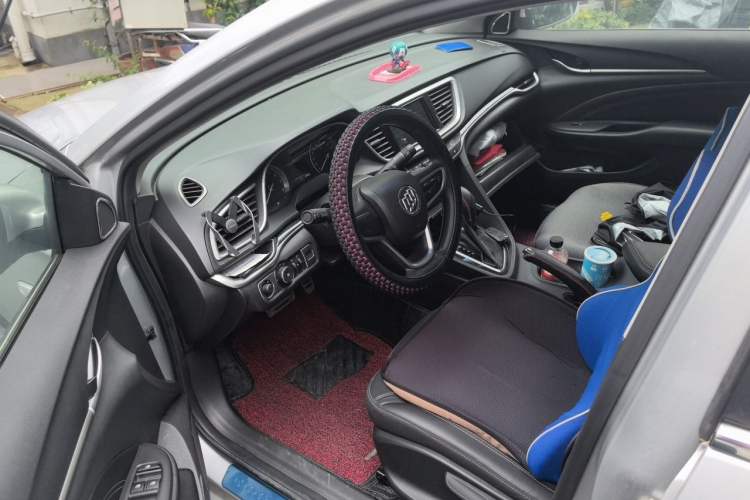 Used Buick GT 2015 15N Automatic Deluxe Edition Driver Seat