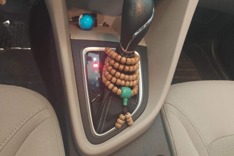 Used Buick GT 2015 15N Automatic Elite Version Gear Lever