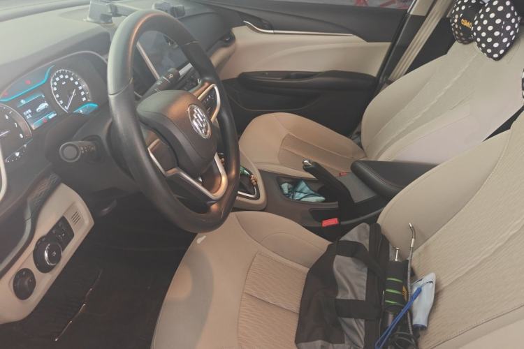 Used Buick GT 2015 15N Automatic Elite Version Left Front Seat