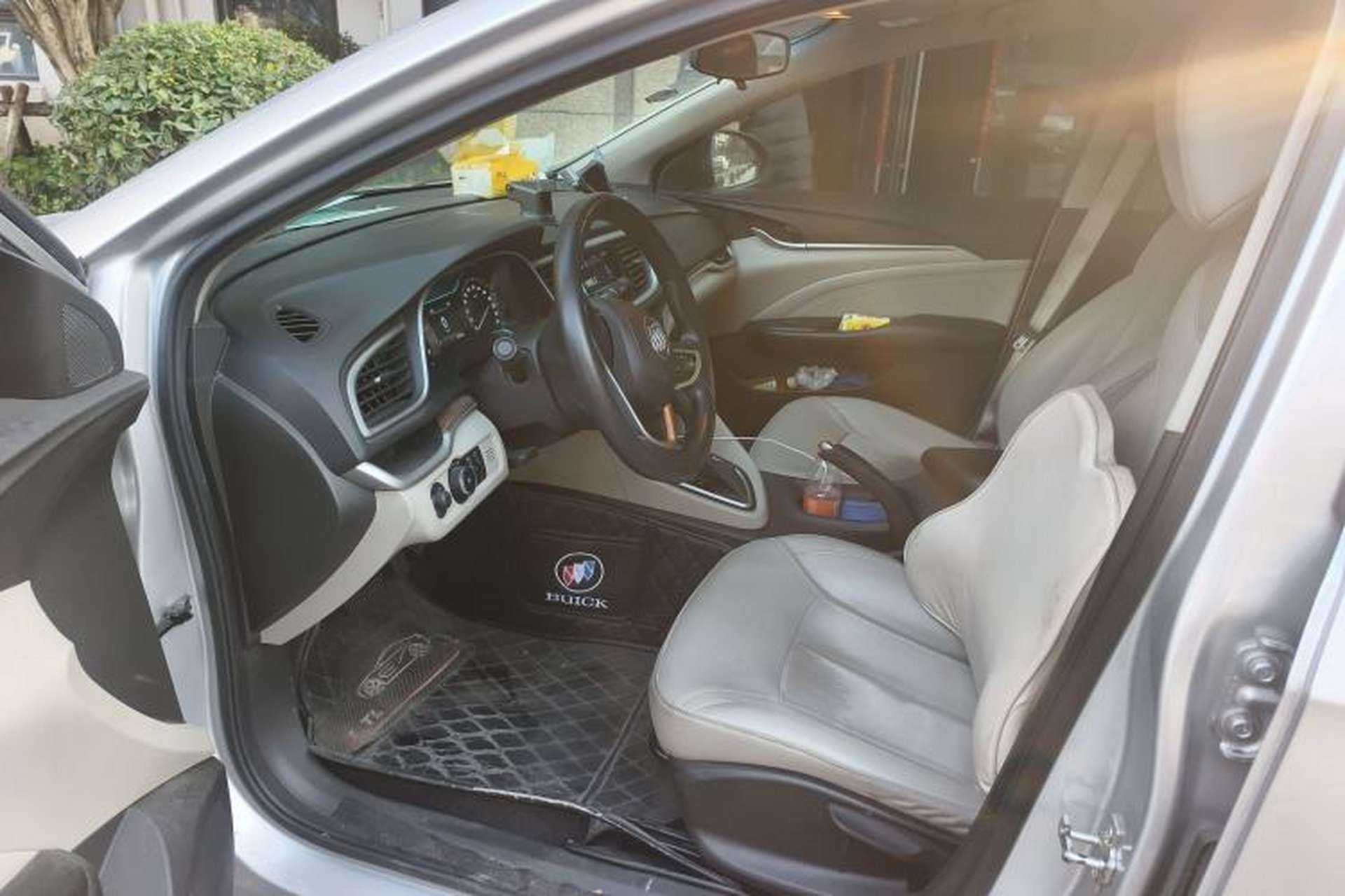 Used Buick GT 2015 15N Automatic Deluxe Edition Left Front Seat
