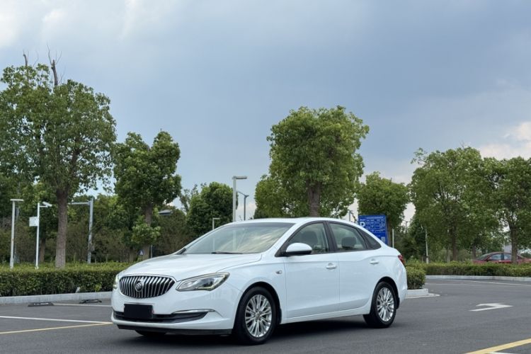 Używany Buick GT 2015 15N Automatic Elite Version Guazi used car, China used car export, Used car for sale, Used cars, Cheapest cars for sale