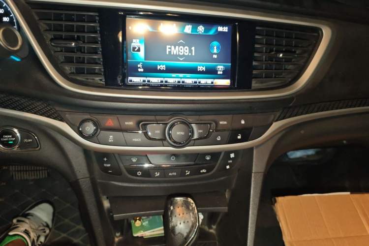Used Buick GT 2015 15N Automatic Deluxe Edition Audio And AC Panel