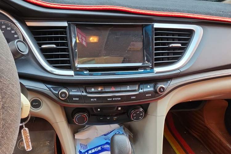 Used Buick GT 2015 15N Automatic Elite Version Audio And AC Panel