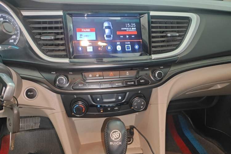 Used Buick GT 2015 15N Automatic Elite Version Audio And AC Panel