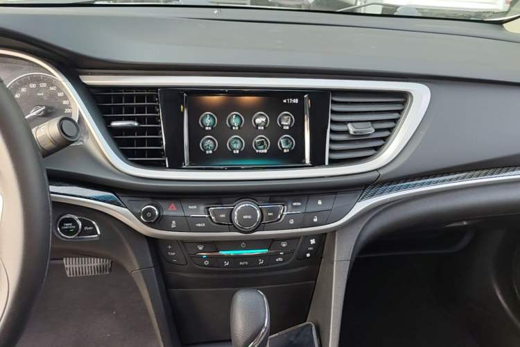 Used Buick GT 2015 15N Automatic Deluxe Edition Audio And AC Panel