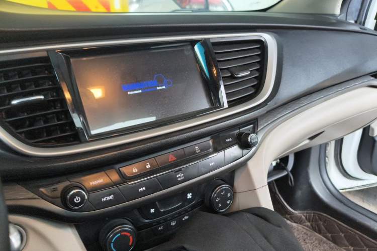 Used Buick GT 2015 15N Automatic Elite Version Audio And AC Panel