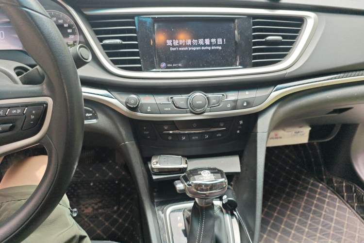 Used Buick GT 2015 15N Automatic Deluxe Edition Audio And AC Panel