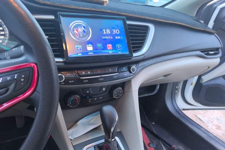 Used Buick GT 2015 15N Automatic Elite Version Audio And AC Panel