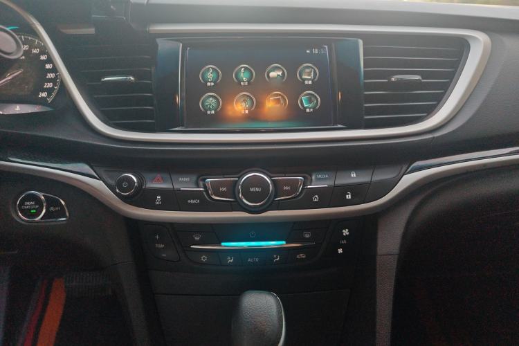 Used Buick GT 2015 15N Automatic Deluxe Edition Audio And AC Panel