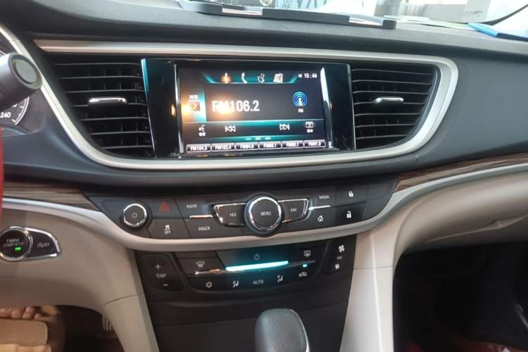 Used Buick GT 2015 15N Automatic Deluxe Edition Audio And AC Panel