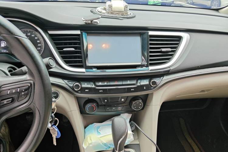 Used Buick GT 2015 15N Automatic Elite Version Audio And AC Panel