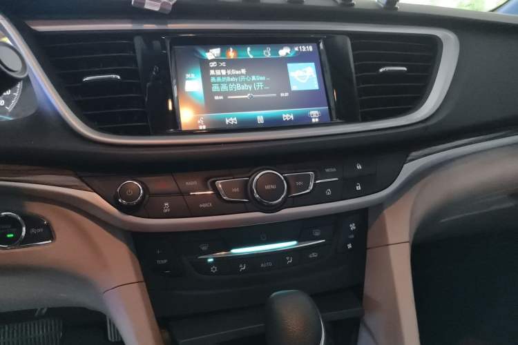 Used Buick GT 2015 15N Automatic Deluxe Edition Audio And AC Panel
