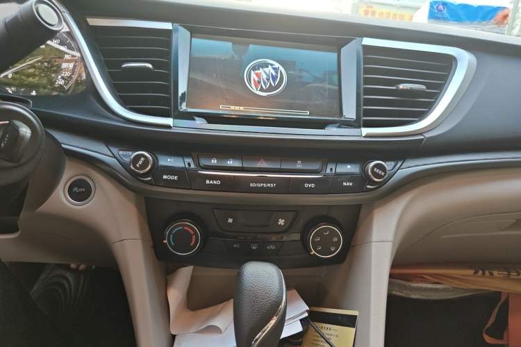 Used Buick GT 2015 15N Automatic Elite Version Audio And AC Panel