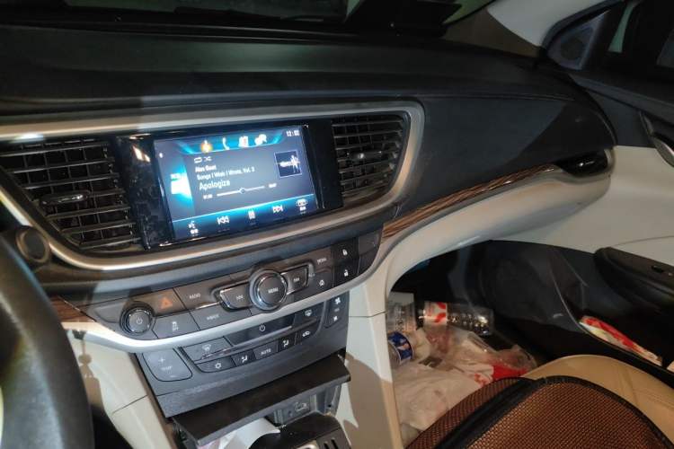 Used Buick GT 2015 15N Manual Luxury Version Audio And AC Panel