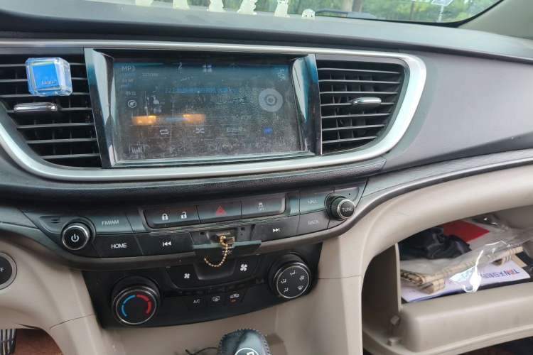 Used Buick GT 2015 15N Automatic Elite Version Audio And AC Panel
