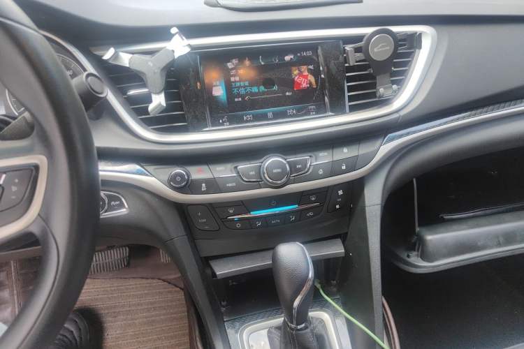 Used Buick GT 2015 18T Dual-Clutch Luxury Model Audio And AC Panel