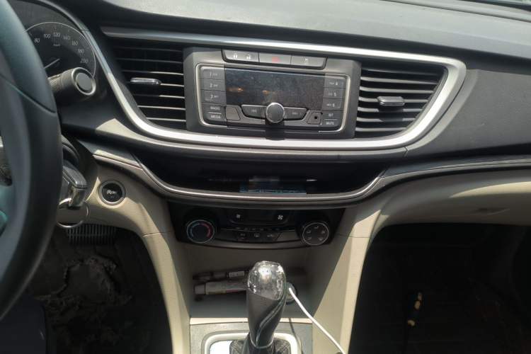 Used Buick GT 2015 15N Automatic Entry-Level Trim Audio And AC Panel