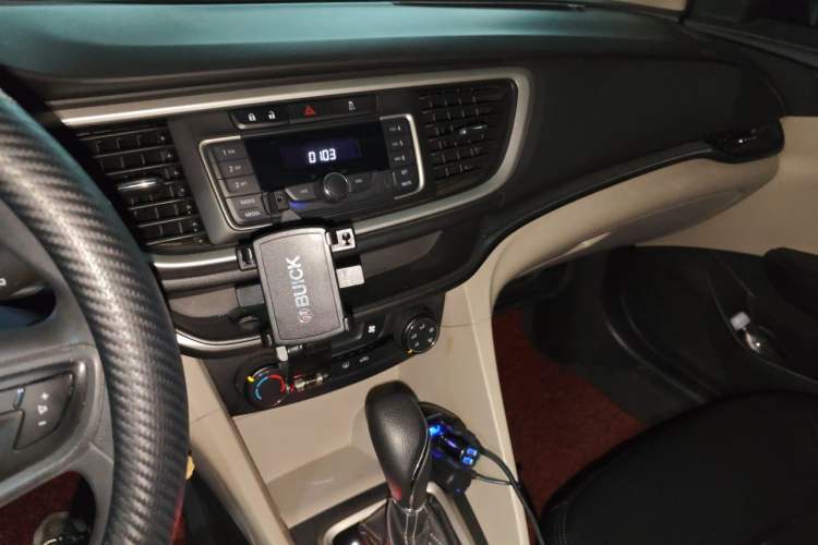 Used Buick GT 2015 18T Dual-Clutch Elite Model Audio And AC Panel