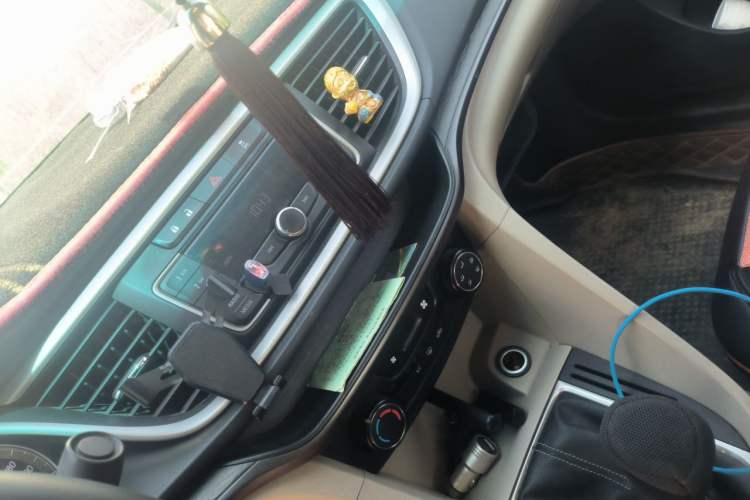 Used Buick GT 2015 15N Manual Elite Edition Audio And AC Panel